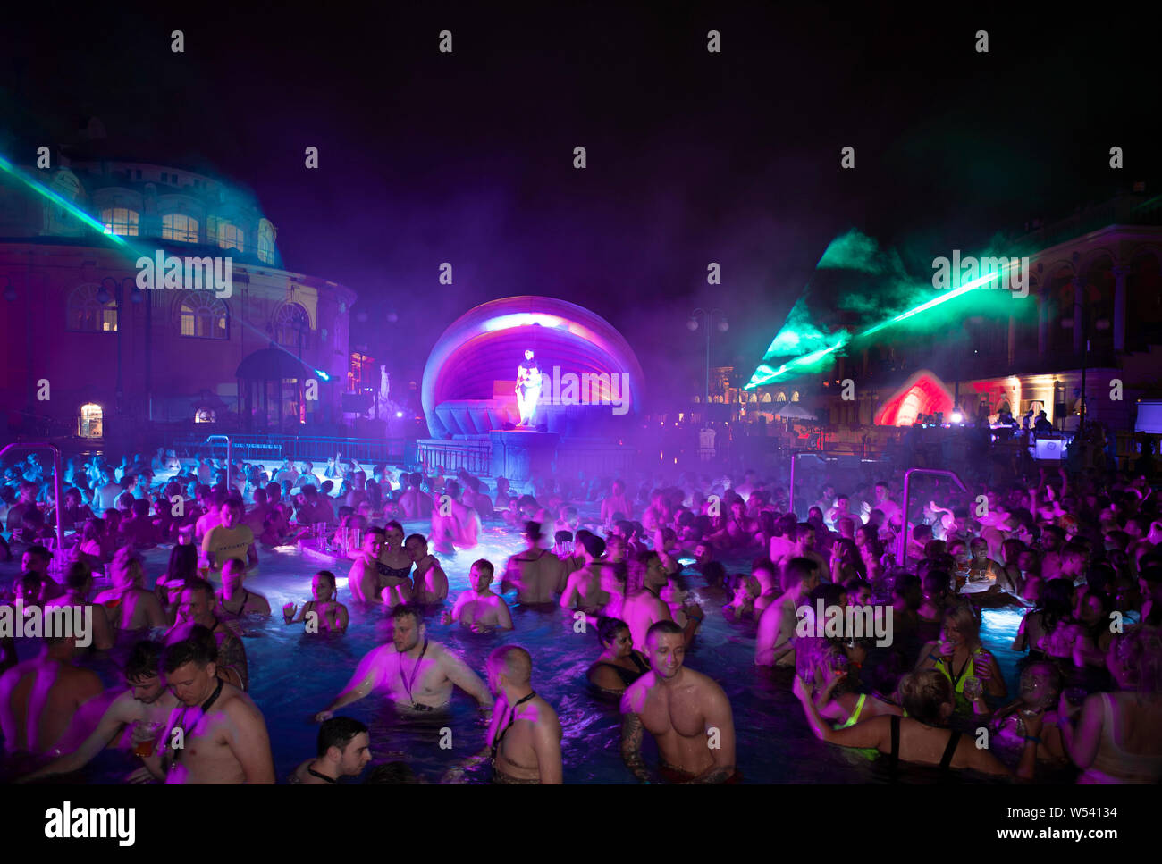 Széchenyi baths budapest night hi-res stock photography and images - Alamy