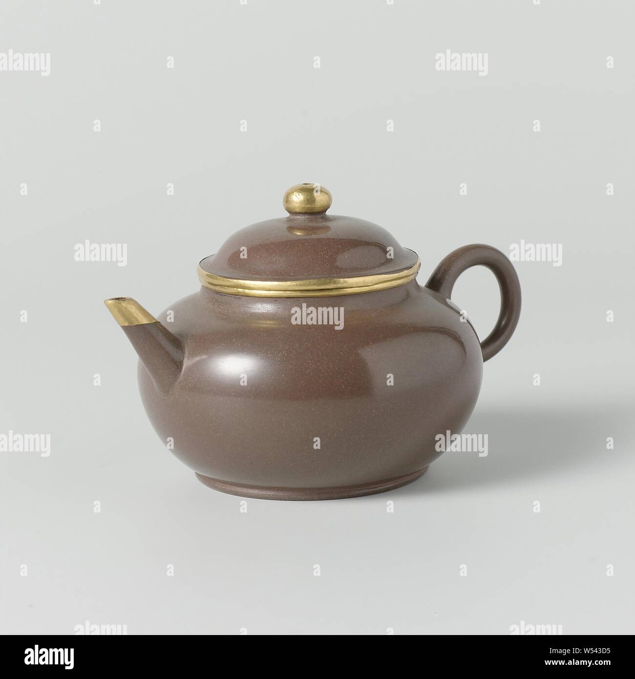 https://c8.alamy.com/comp/W543D5/tea-pot-or-red-stoneware-with-gold-rims-teapot-of-brown-red-stoneware-with-a-straight-spout-c-shaped-ear-and-gilt-edges-lid-knob-and-ends-of-the-spout-the-walls-of-the-pot-are-polished-marked-on-the-bottom-and-under-the-ear-with-unidentified-marks-this-type-of-pot-was-specially-produced-for-the-thai-court-yixing-anonymous-china-c-1800-c-1899-qing-dynasty-1644-1912-jiaqing-period-1796-1820-daoguang-period-1821-1850-xianfeng-period-1851-1861-tongzhi-period-1862-1874-stoneware-montuur-polishing-h-79-cm-W543D5.jpg