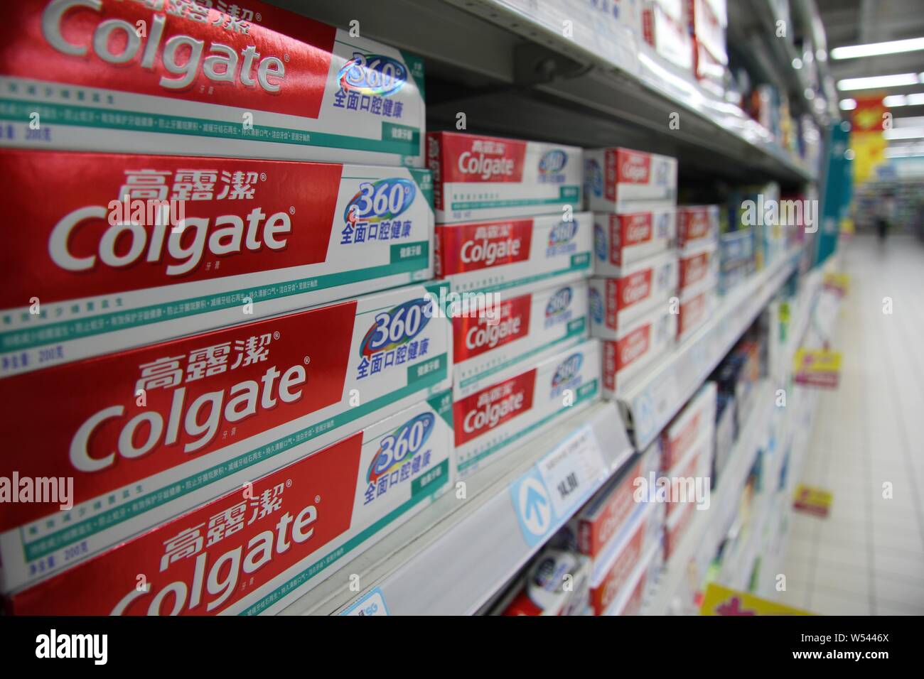 Colgate toothpaste china hires stock photography and images Alamy