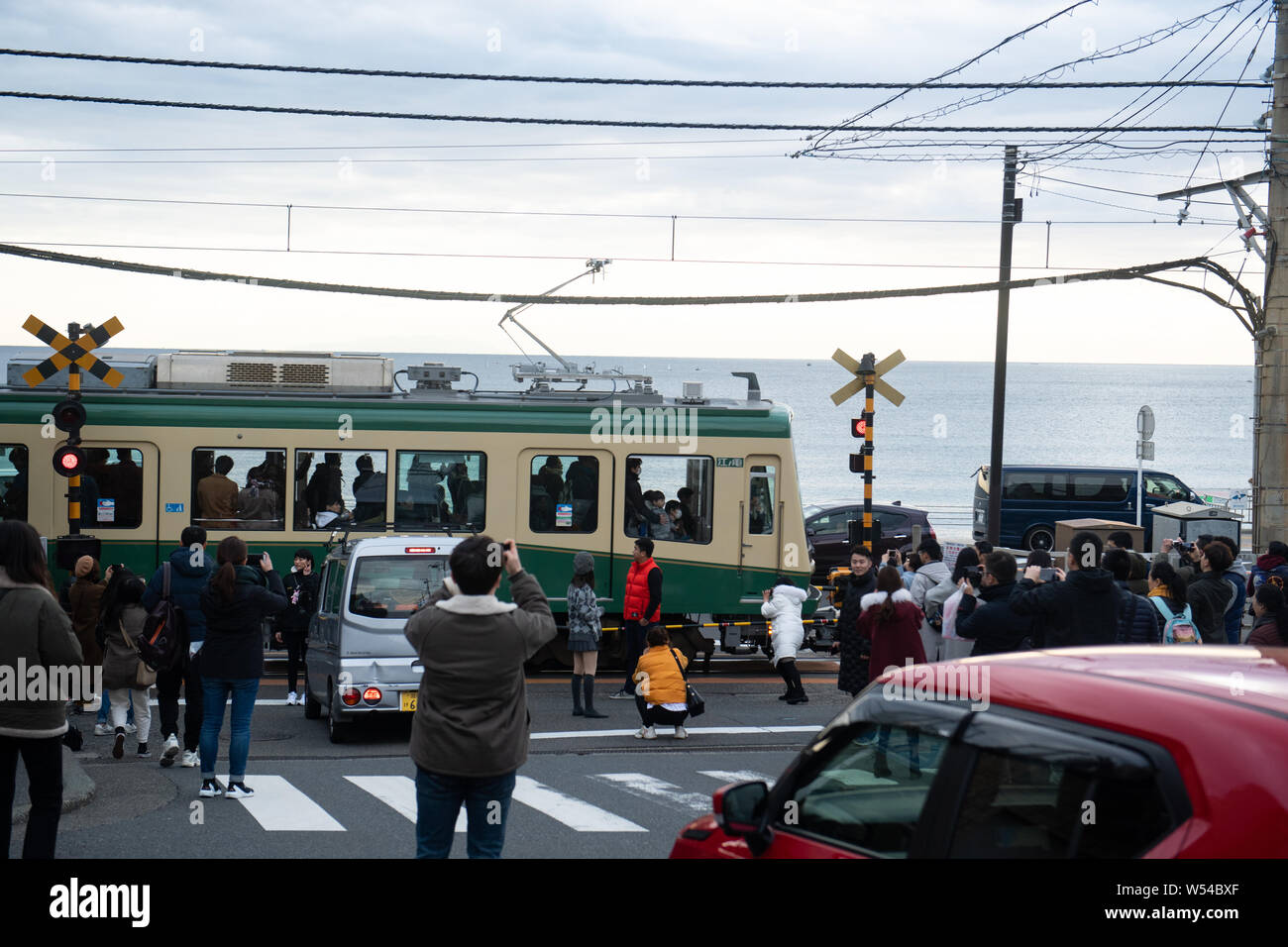 Enoden Train Hi Res Stock Photography And Images Alamy