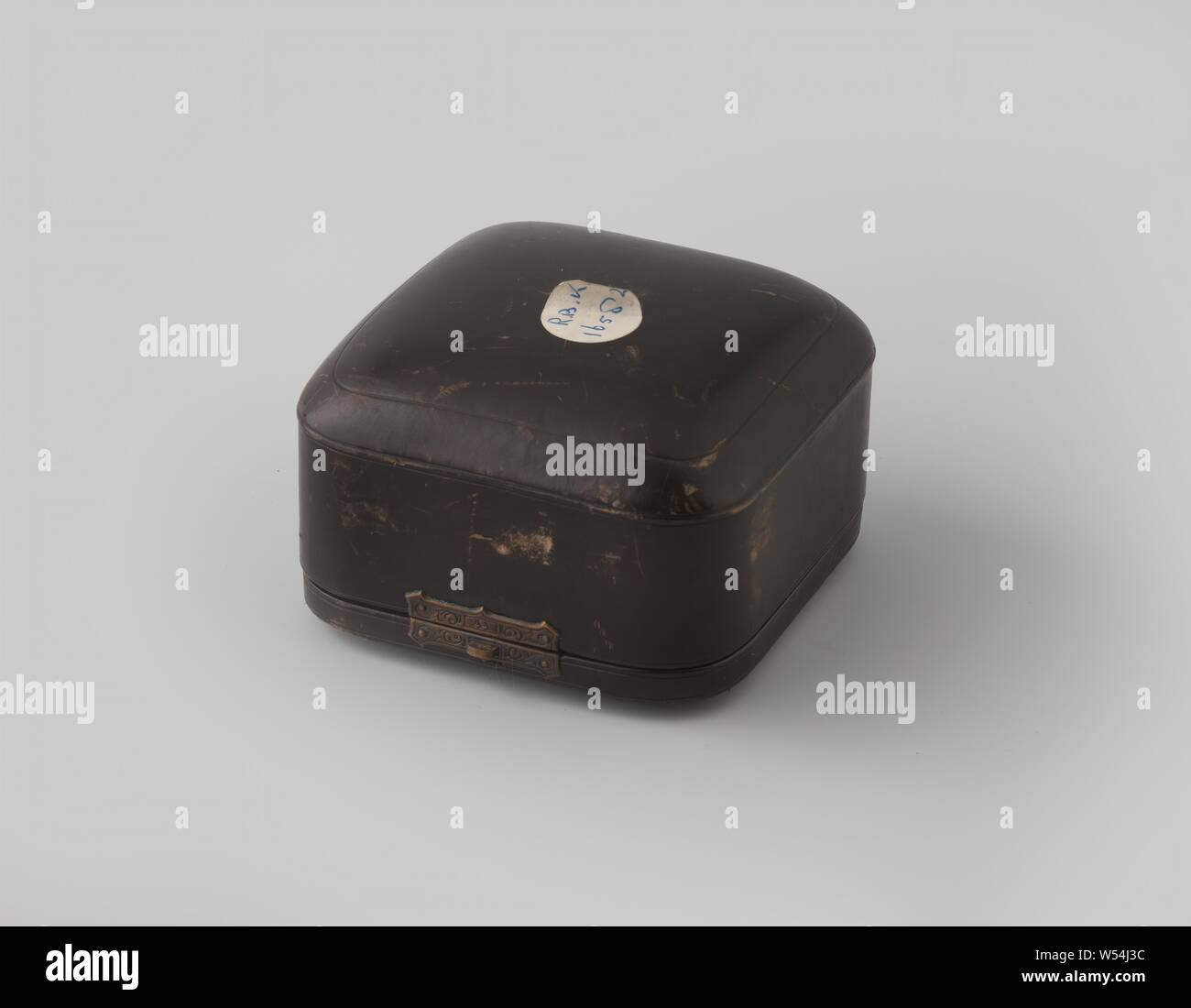 Download Jewelry Box Covered In Black Leather Jewelry Box Covered In Black With A Convex Lid Imprint In Gold Inside Lid Of Bonebakker In Amsterdam Anonymous C 1881 C 1892 Leather Velvet