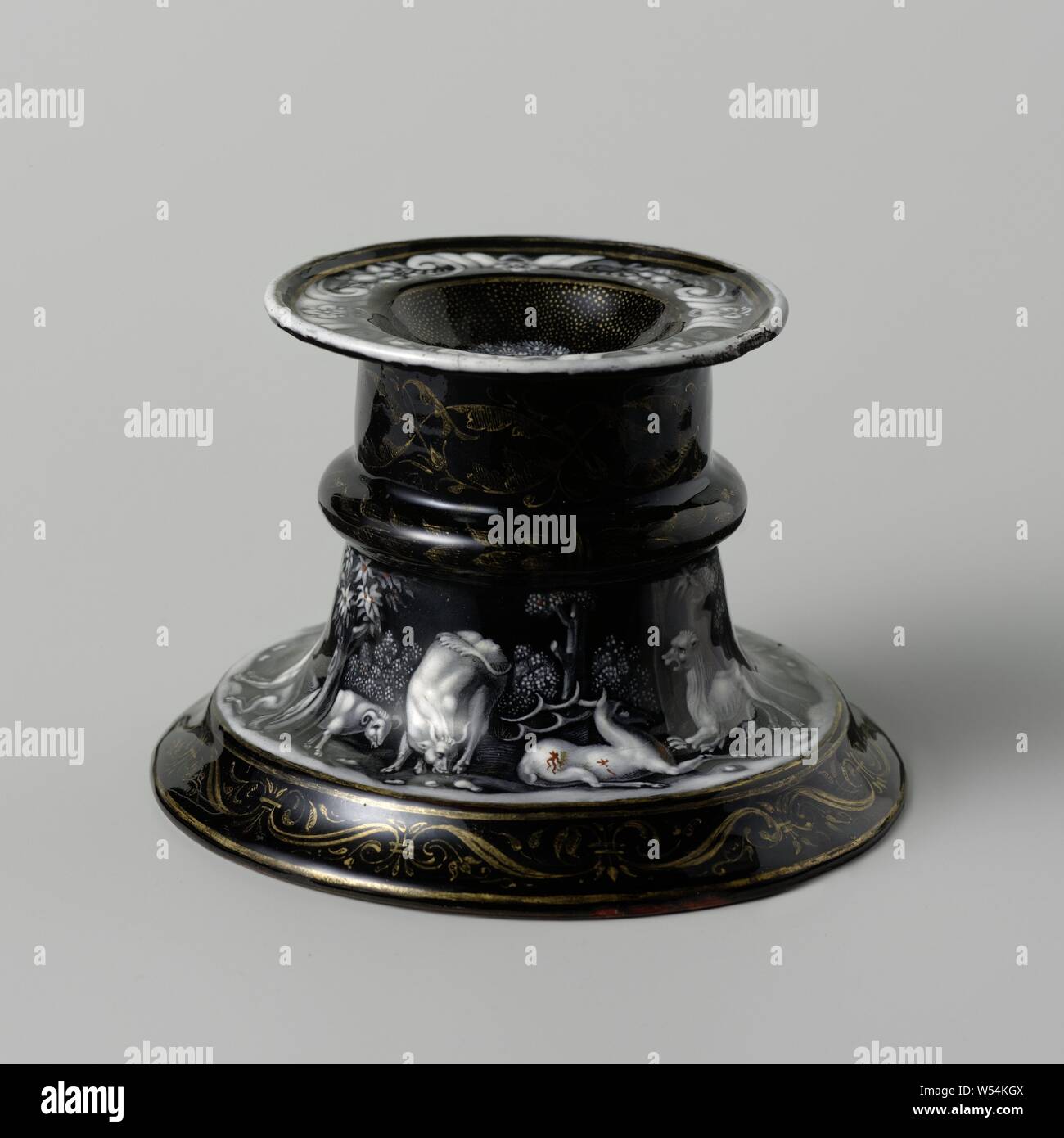 Copper salt barrel hires stock photography and images Alamy