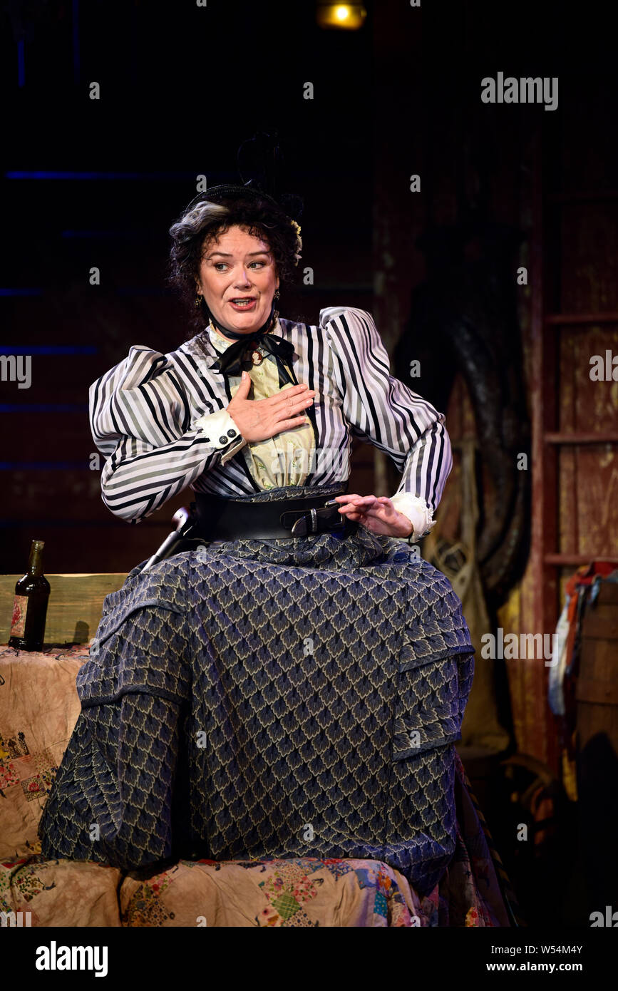 Josie Lawrence playing Aunt Eller in Oklahoma!, Chichester Festival Theatre, West Sussex, UK. 19 July 2019. Stock Photo