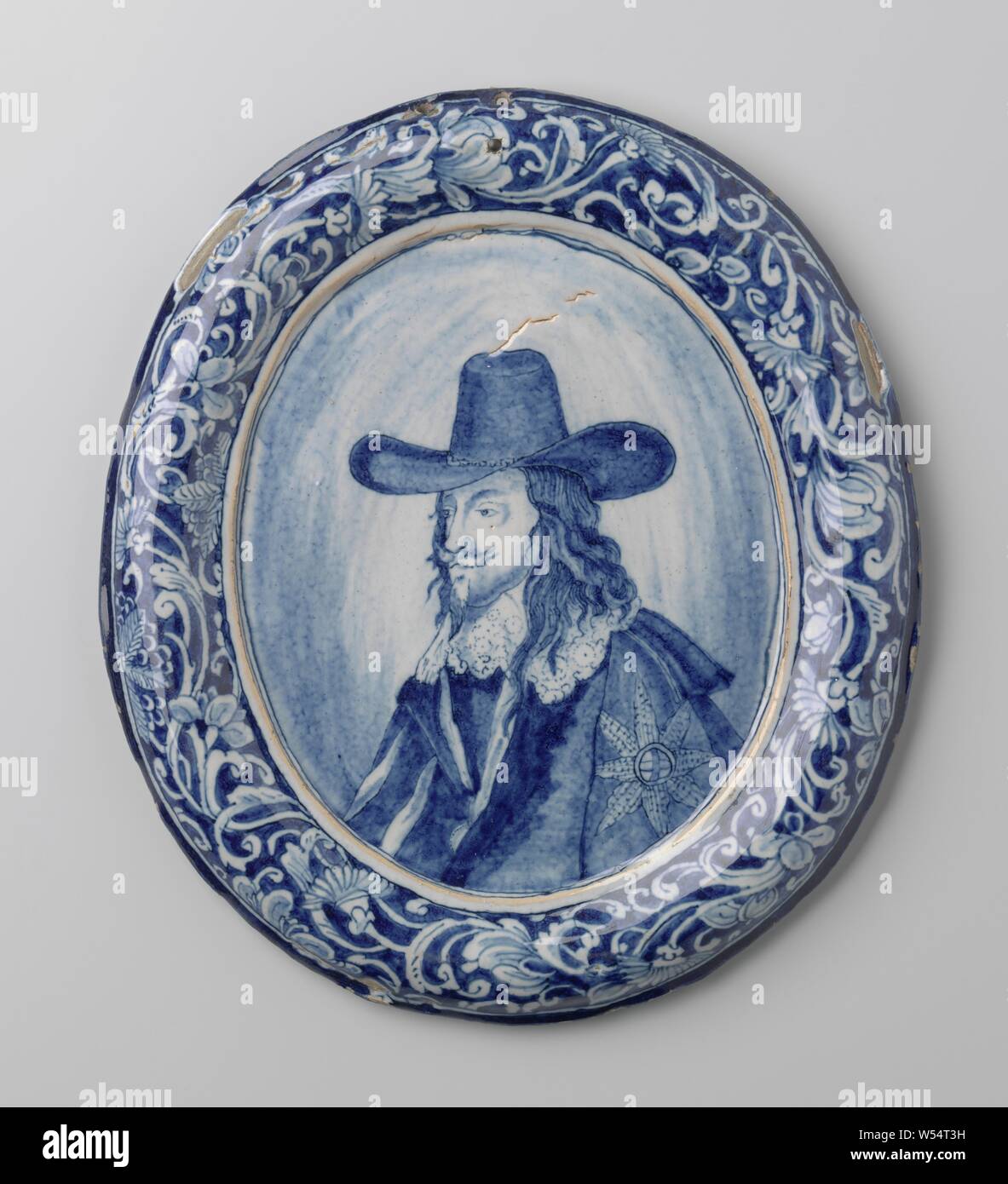 Charles I, King of England, Plaque of Faience. Painted blue with the portrait of Charles I, king of England. Possibly a fake after Dutch or English example. The object is (probably) a FAKE, England, Charles I (King of England), anonymous, Netherlands (possibly), 1720 - 1740 and/or 1830 - 1880, h 23.5 cm Stock Photo