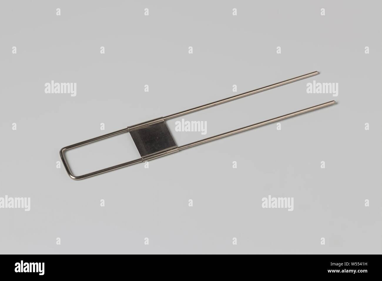 Hairpin crochet hires stock photography and images Alamy