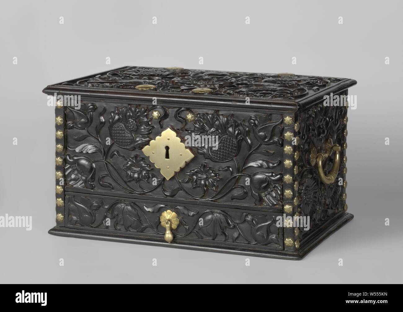 Casket flowers hi-res stock photography and images - Alamy