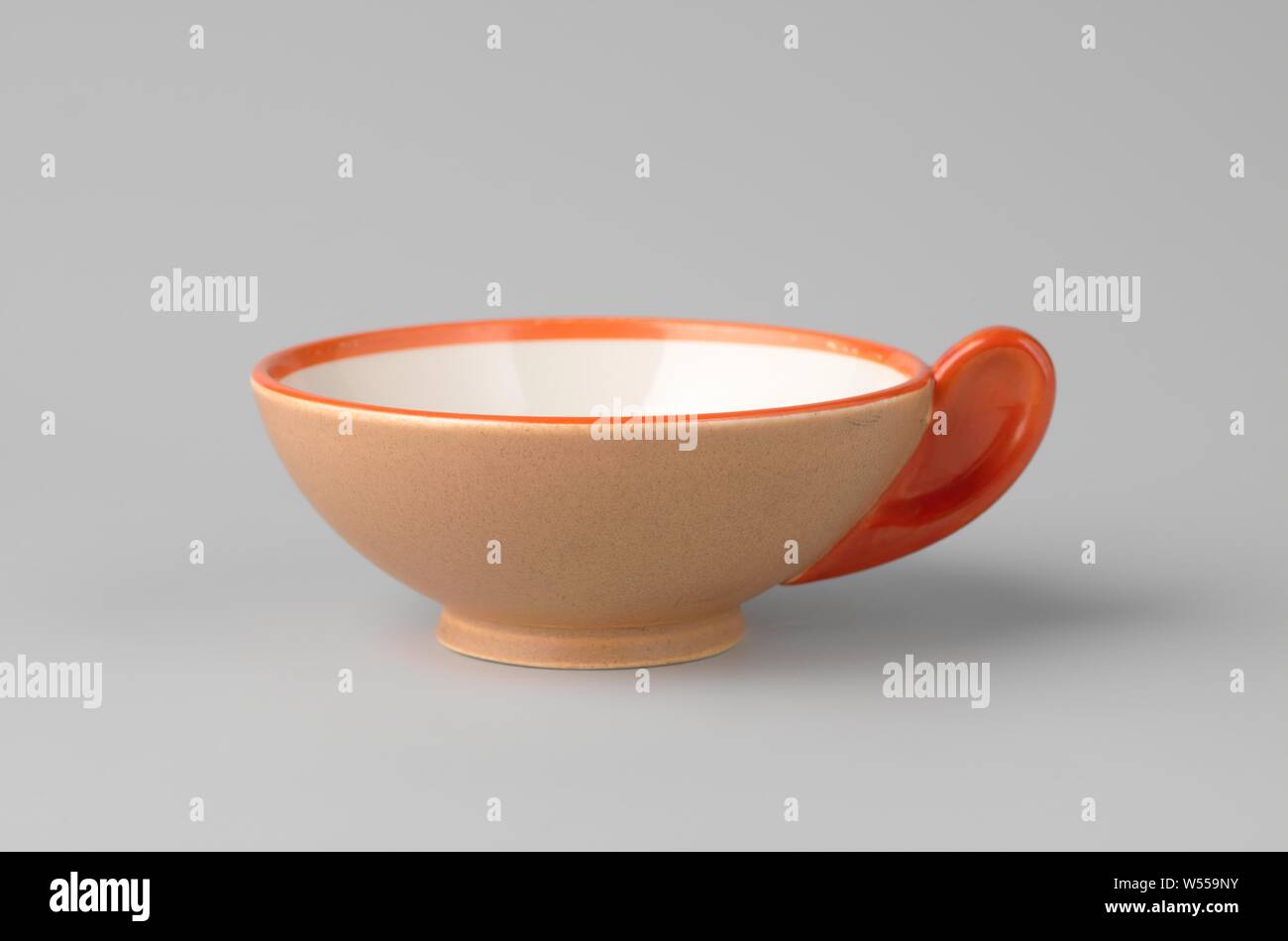 Tea cup, part of a tea set, Tea cup made of earthenware, part of a tea