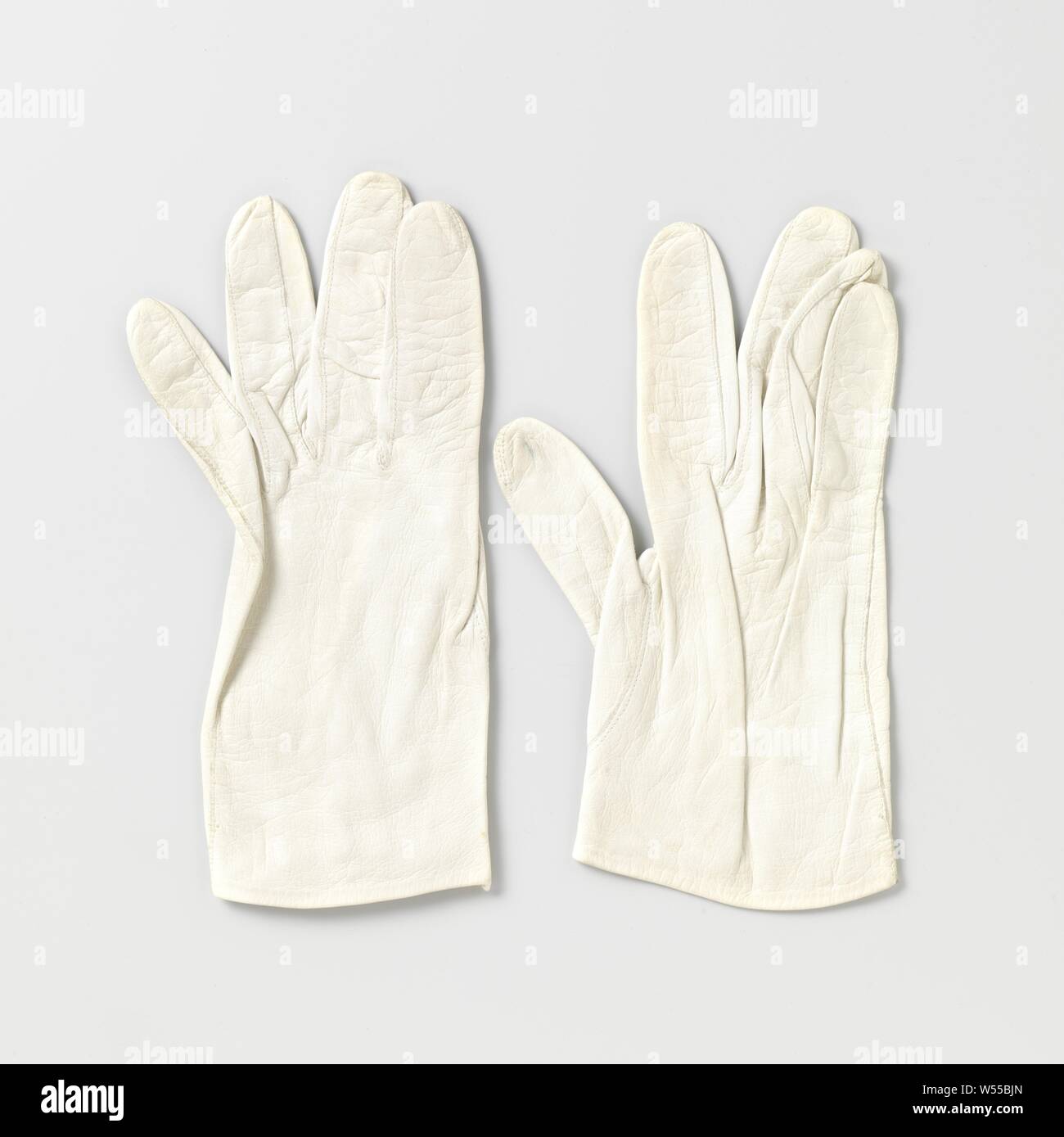 Imperial Japanese Army Soldier's Mosquito Mittens / Gloves - Wolfgang  Historica