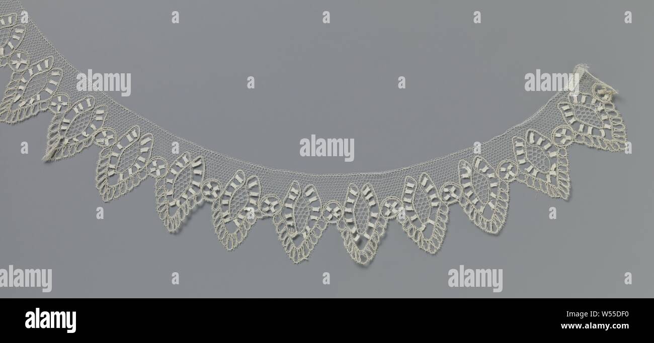 lace motif is for sale 9cm x 6cm Small double layers Red floral lace Applique