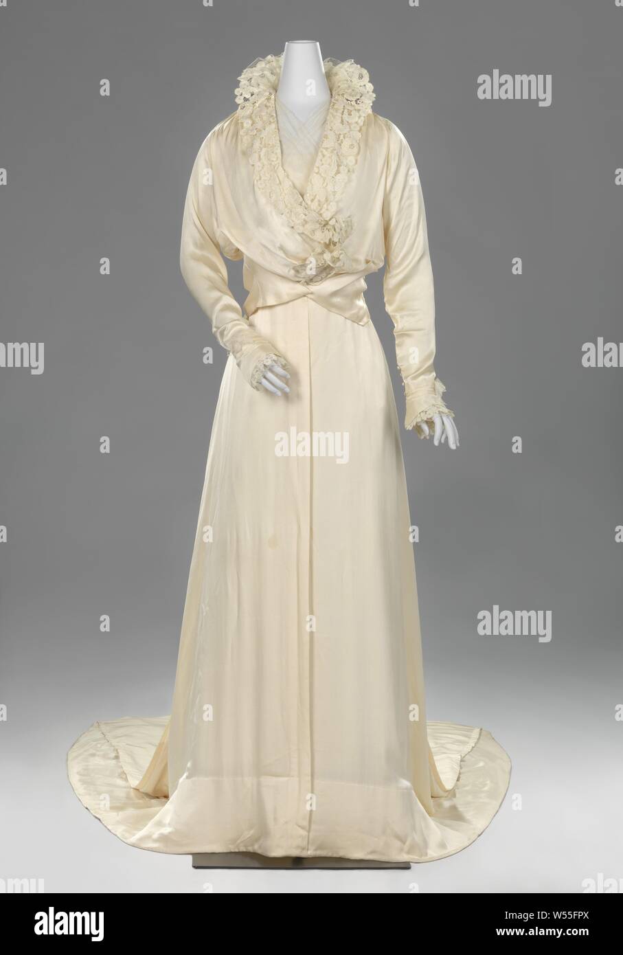 Wedding dress with standing collar Wedding gown made of silk crepe de  chine, consisting of a body with v-neck and wrap filled with a silk voile  trimmed with bobbin lace on a