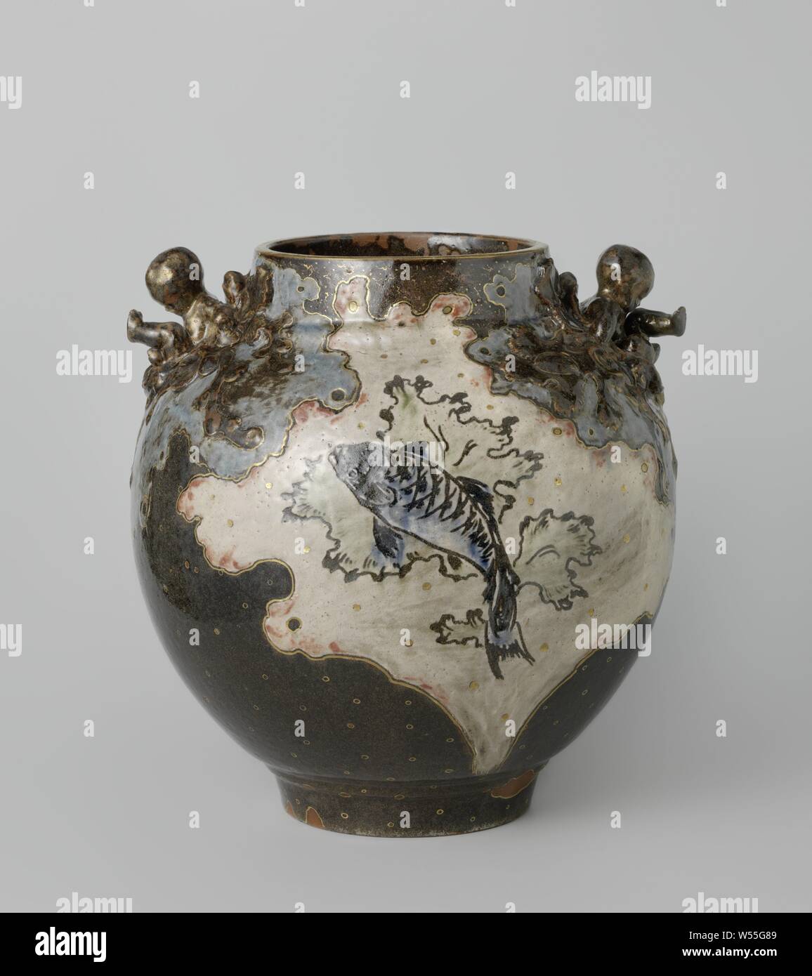 Vase, Ernest Chaplet, Paris, c. 1885 - c. 1886, stoneware, glaze, gilding (material), gilding, h 32.5 cm × w 31.3 cm Stock Photo