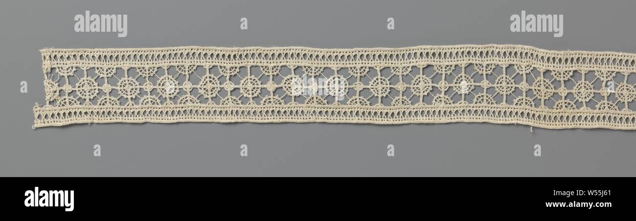 Needle lace worked hi-res stock photography and images - Page 3