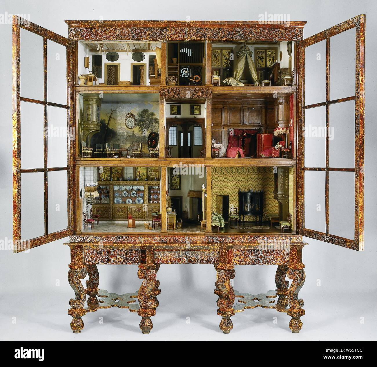 Old fashioned discount dolls house furniture