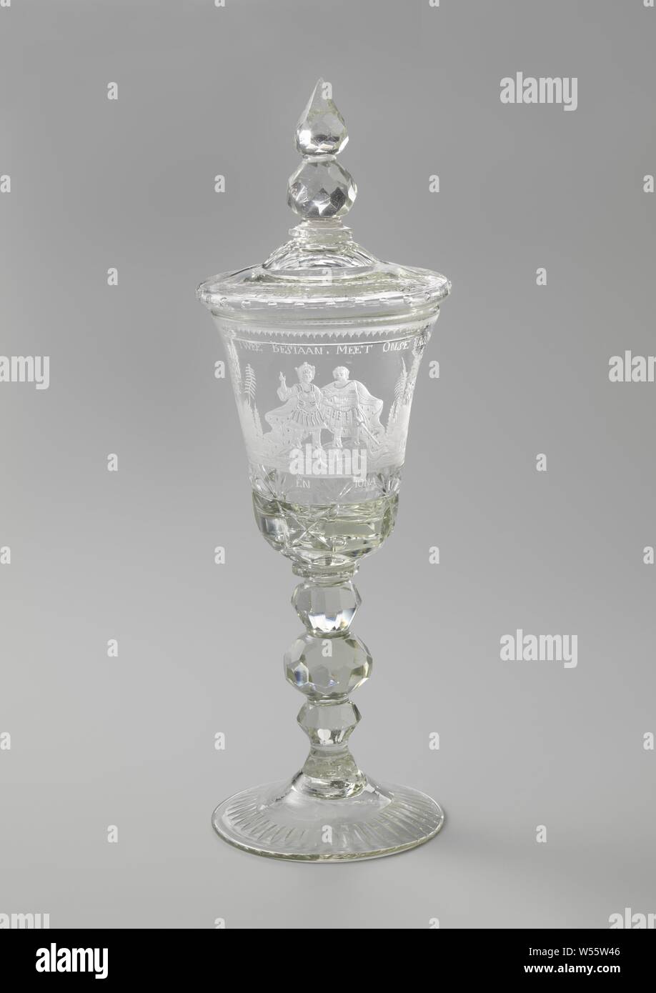 goblet with lid