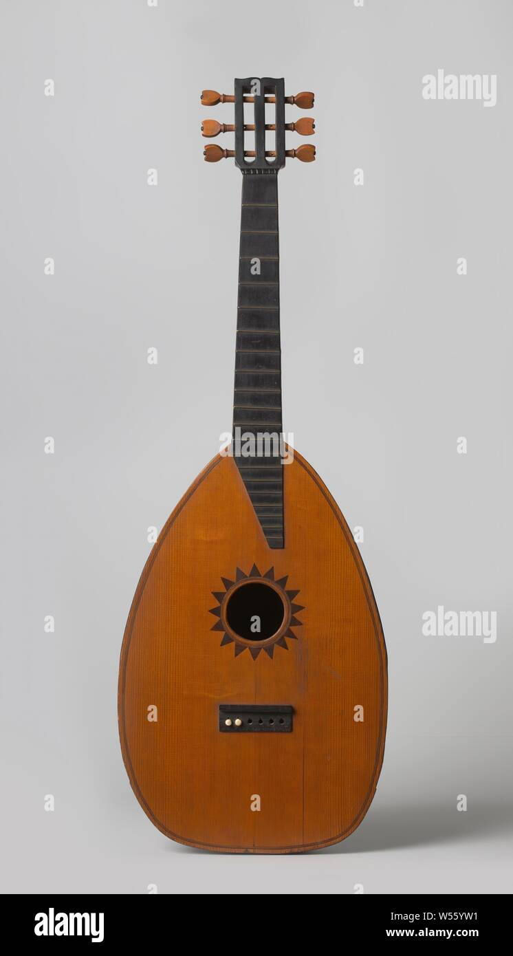 Guitar lute hi res stock photography and images Alamy