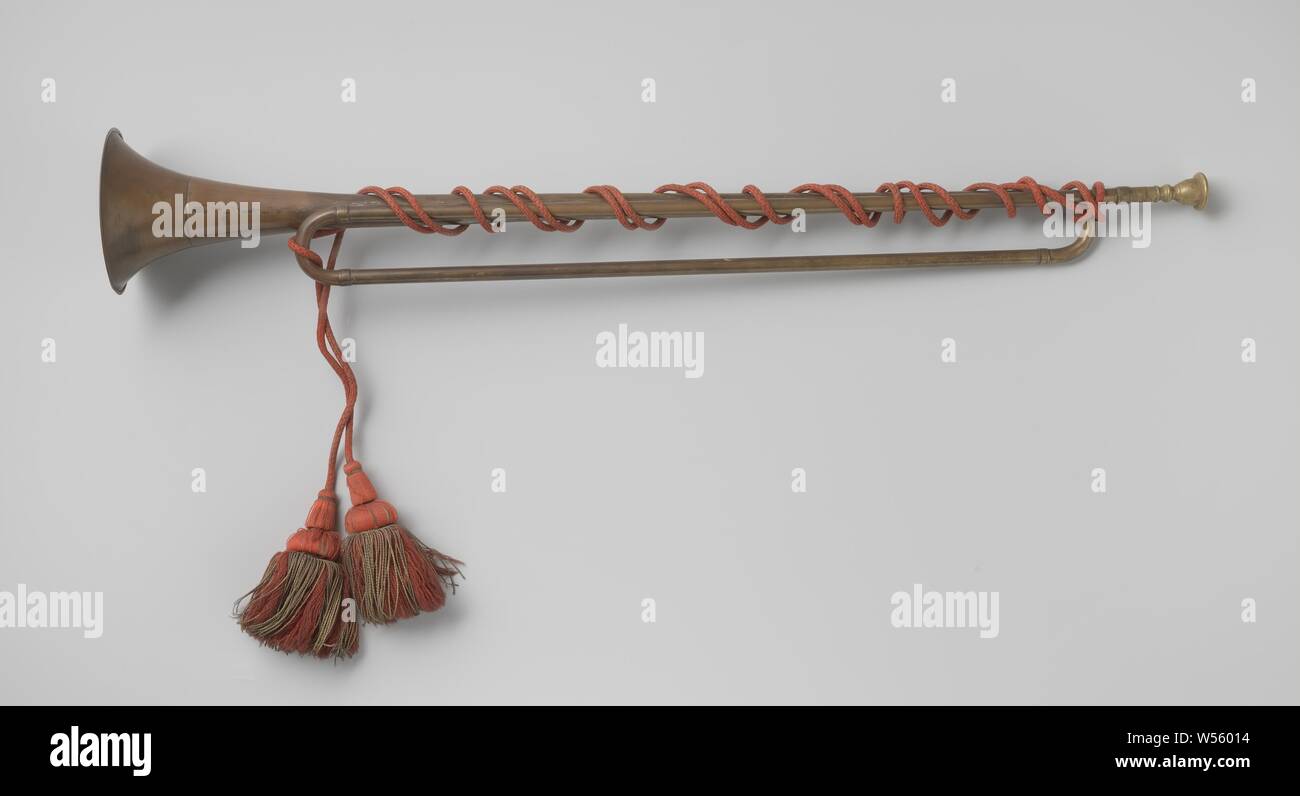 Natural Trumpet, Signal Trumpet in Es. Brass, wound with red cord, of which brushes. a turn, clockwise., anonymous, c. 1800 - c. 1850, copper (metal), wool, rope, h 80.0 cm × w 14.0 cm d 12.8 cm Stock Photo