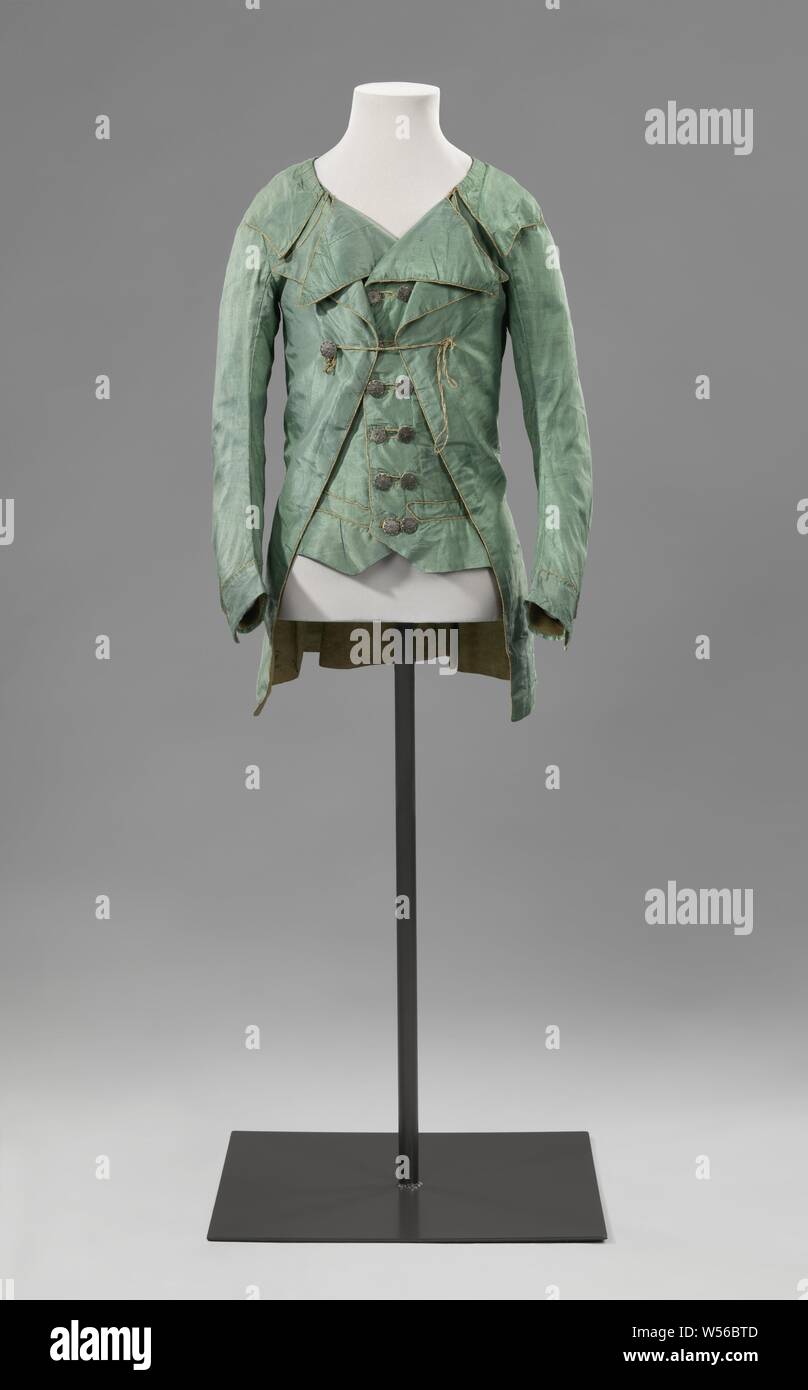 Children's jacket with sloping front panels, slightly scalloped collar, lapel and front fastening with one button with green silk loop trimmed with gold thread. White cuff with white embroidery added later (?)., anonymous, England (possibly), c. 1790 - c. 1800, silk, l 57 cm Stock Photo