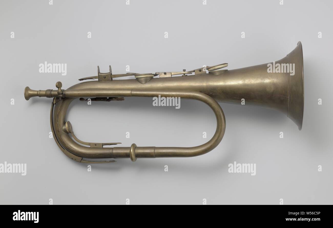 Keyed Bugle, Valve bar in C with six flat, round valves, the lower of which is open. With support saddle for the middle finger of the right hand. The key of the third key continues below., Ludwig Embach & Co (mentioned on object), Amsterdam, c. 1830, brass (alloy), h 51 cm × w 21 cm d 16 cm Stock Photo