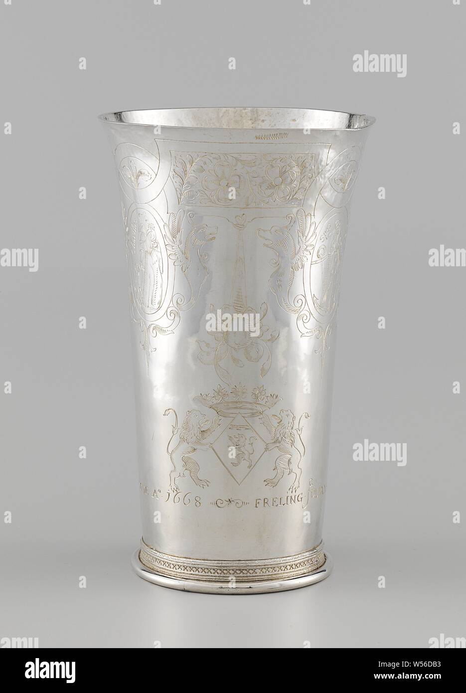 Communion Cup of Vianen, Supper Cup of Vianen, Cup of silver, broadening upwards and decorated with engraving. Decorated with three engraved medallions containing Charitas, Spes and Fides. With the inscription: Freling Juliana born countess of Holland Brederoode Ao 1668., anonymous, Gorinchem, c. 1625, silver (metal), h 20.0 cm × d 12.0 cm × w 380 Stock Photo