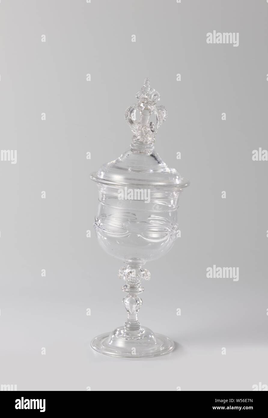 goblet with lid