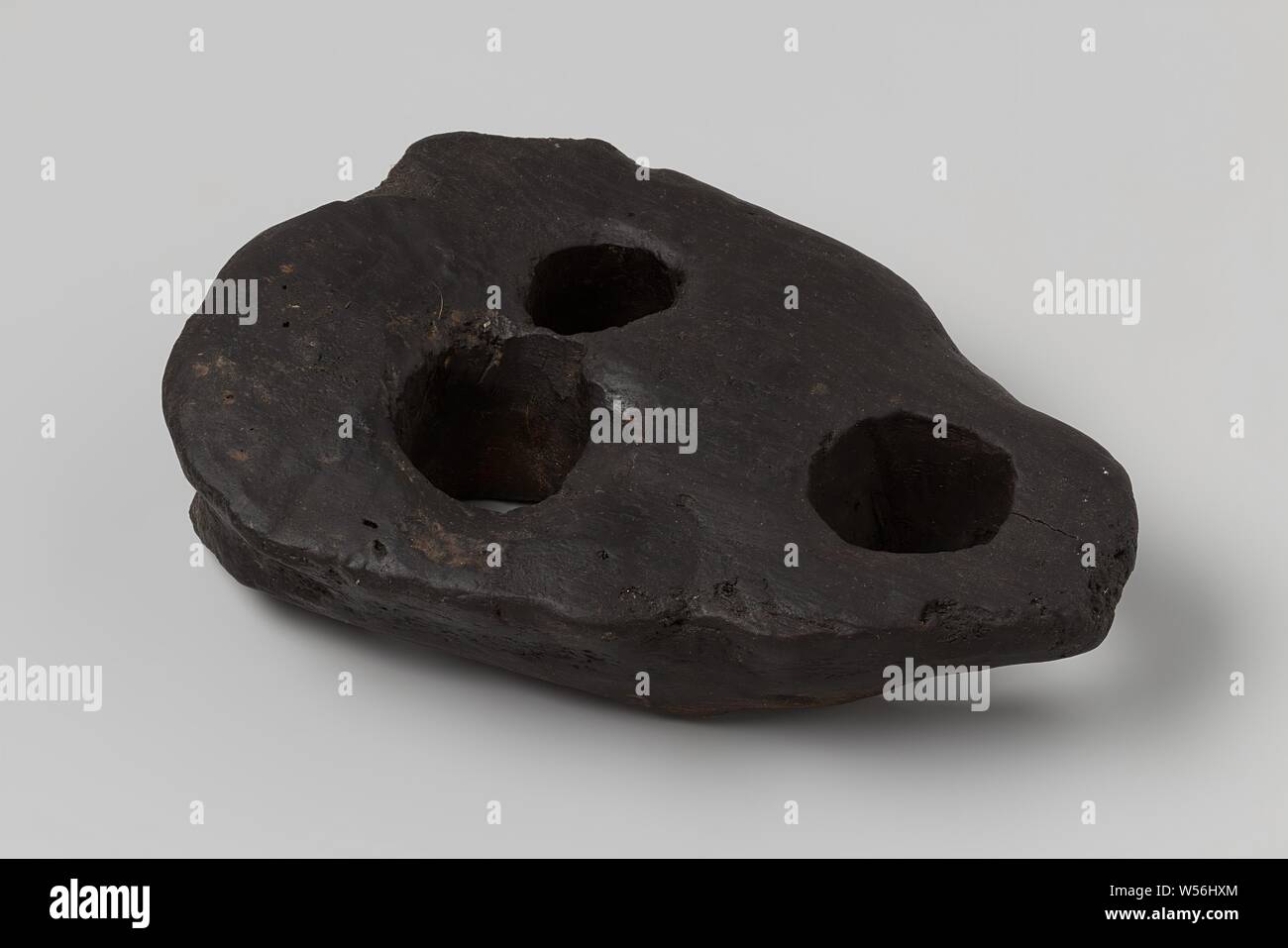 Damsel block from V.O.C. ship the 'Witte Leeuw', Saint Helena, Dutch ...