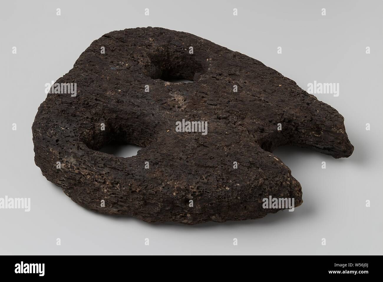 Damsel block hi-res stock photography and images - Alamy