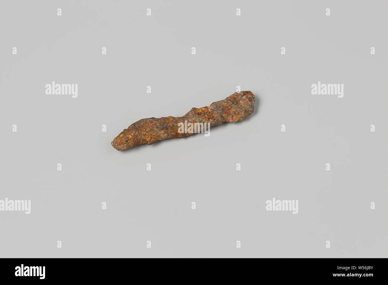 Shipwreck find from the wreck of the East Indies ship Hollandia, Parts of artifacts, eroded fragments: materials, lead, Annet, Dutch East India Company, Hollandia (ship), anonymous, Netherlands, 1700 - in or before 13-Aug-1743, h 5 cm × d 1 cm Stock Photo