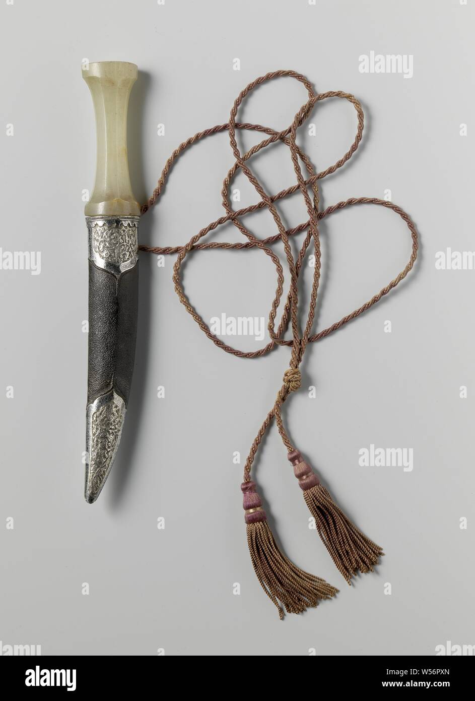 Hunting knife, leather Cut Out Stock Images & Pictures - Alamy