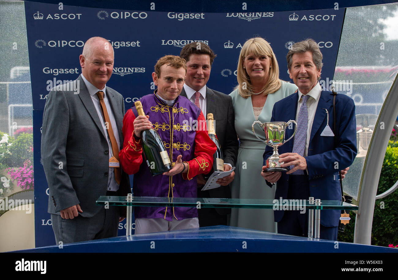 Racing manager john warren hires stock photography and images Alamy