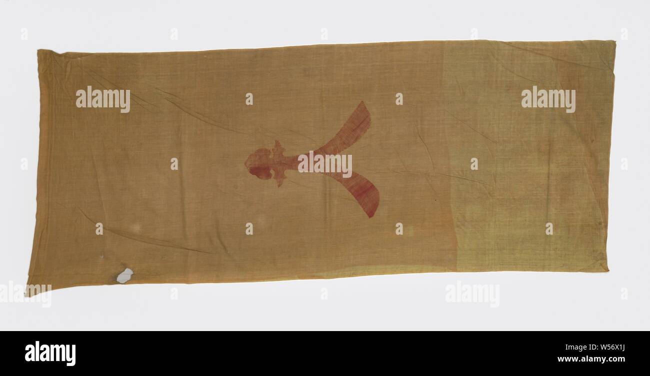Flag, Orange flag with red mark, probably the double sword of Ali. The pants are folded back to form a sleeve for the stick, flag, colors (as symbol of the state, etc.), Dutch East Indies, The, anonymous, Indonesian Archipelago, c. 1750 - c. 1830, cotton (textile), h 90 cm × w 211 cm Stock Photo