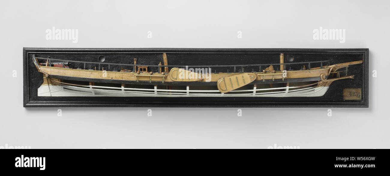 Three damsel blocks hi-res stock photography and images - Alamy