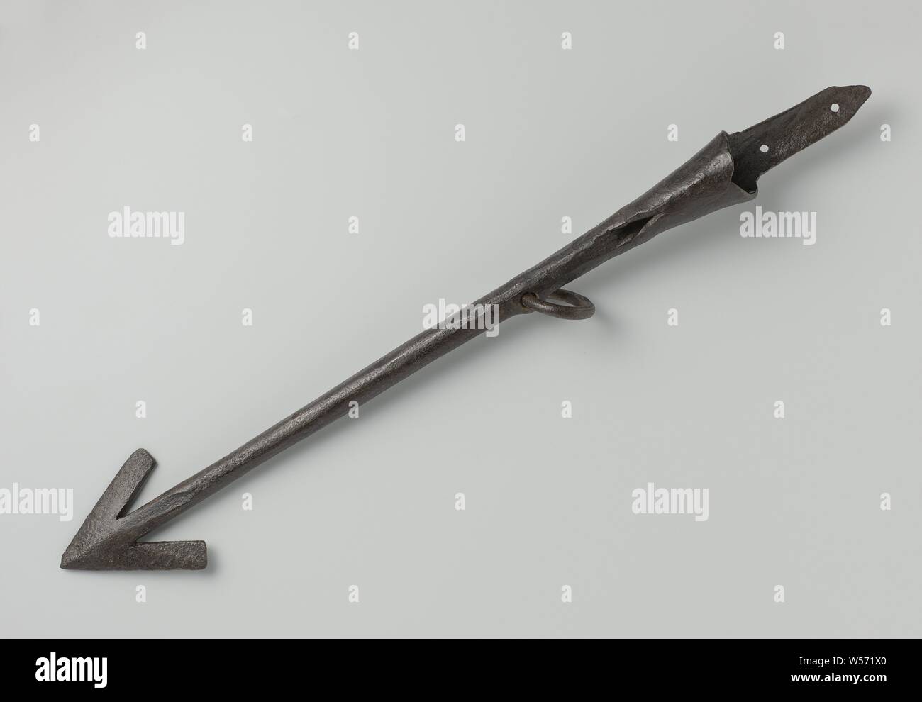 Throwing truss hires stock photography and images Alamy