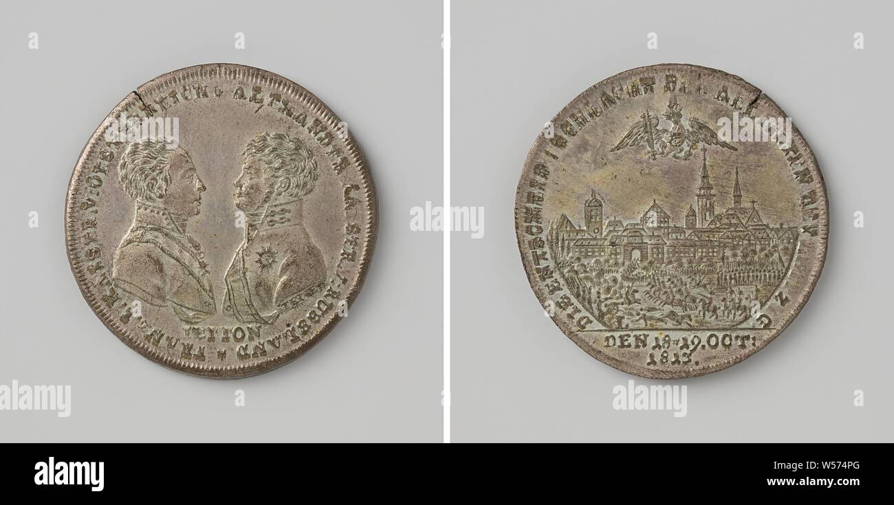 Victory at Leipzig, in honor of French I, Emperor of Austria and Frederick William III, King of Prussia, Penning. Obverse: facing chest pieces of two men within a band. Reverse: face to face, in the background the city of Leipzig, above which crowned eagle with scepter and orb with floating claws floats within an inscription, cut off: date, Leipzig, Frederick William III King of Prussia, French II (Roman-German emperor), Johann Thomas Stettner, Neurenberg, 1813, alloy, striking (metalworking), d 3.3 cm × w 163 Stock Photo