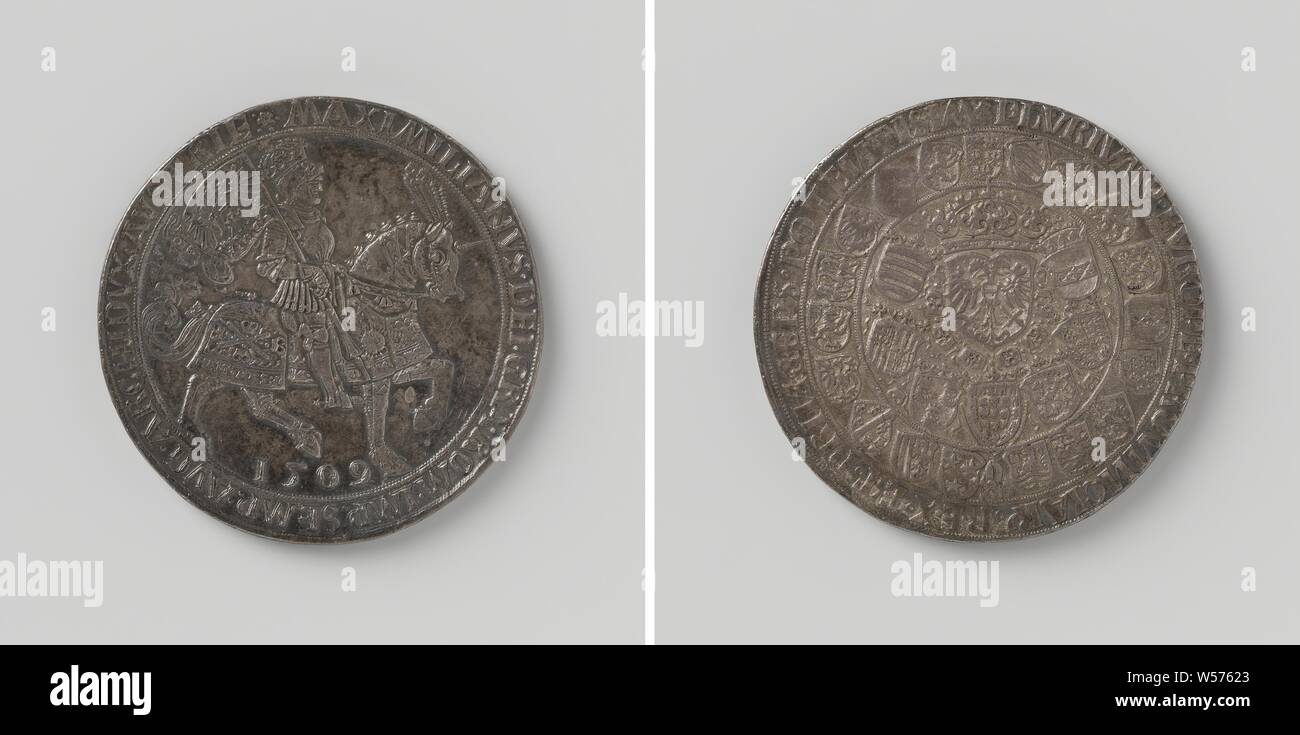 Maximilian I, German Emperor, Silver Medal. Obverse: rider in armor with imperial banner on horseback above year, inside an inscription. Reverse: crowned coat of arms hanging with Golden Fleece inside edge of seven arms, inside edge of nineteen arms inside circumference, Maximilian I of Habsburg (emperor of the Holy Roman Empire), anonymous, Hall am Inn, 1509, silver (metal), striking (metalworking), d 5.3 cm × w 60.99 Stock Photo