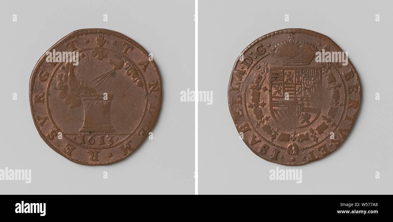 Hope for a favorable settlement of the religious disputes in Aachen, calculation token in honor of Albrecht and Isabella of Austria, Copper token. Obverse: burning altar, whose fire is stimulated by wind within a circle, cut: year. Reverse: crowned coat of arms, hanging with the order of the Golden Fleece within the circumference, Aachen, Albrecht archduke of Austria, infante of Spain Isabella Clara Eugenia, anonymous, Antwerp, 1613, copper (metal), striking (metalworking), d 2.8 cm × w 4.96 Stock Photo