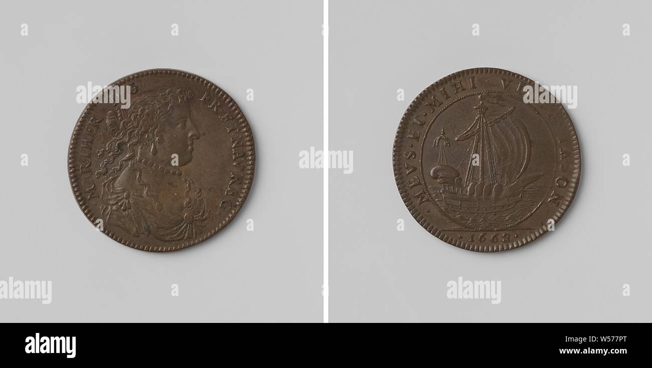 Franche Comte conquered in ten days, beaten token in honor of Maria Theresia, queen of France, Copper Medal. Obverse: woman's bust inside the inside. Reverse: Argo ship at sea within a circle, cut off: year, Franche-Comté, Maria Theresia (Queen of France), anonymous, France, 1668, copper (metal), striking (metalworking), d 2.8 cm × w 7.75 Stock Photo