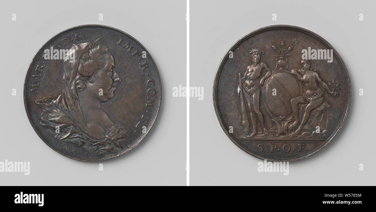 Free of Bruges, calculation token awarded in honor of Maria Theresia, German Empress, Silver Medal. Obverse: bust of a woman with a veil inside the cover. Reverse: coat of arms, flanked by standing wild man with club and woman sitting, cut off: inscription, Vrije van Brugge, Maria Theresia (Roman-German Empress), Theodorus Victor van Berckel, Bruges, 29-Sep-1776 - 29-Nov-1780, silver (metal), striking (metalworking), d 2.9 cm × w 7.30 Stock Photo