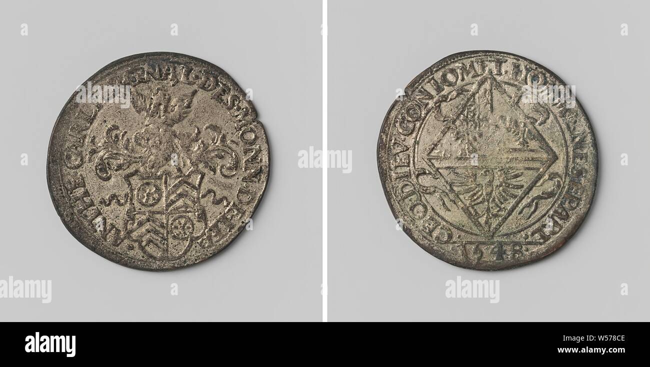 Anthony Carlier, lord of Hoogblokland, head of the coin houses, Silver Medal. Front: helmeted coat of arms beneath winged, slanting tower within a circle. Reverse: diamond-shaped coat of arms within a circumference, Anthony, lord of Hoogblokland Carlier, anonymous, 1548, silver (metal), striking (metalworking), d 2.8 cm × w 4.55 Stock Photo