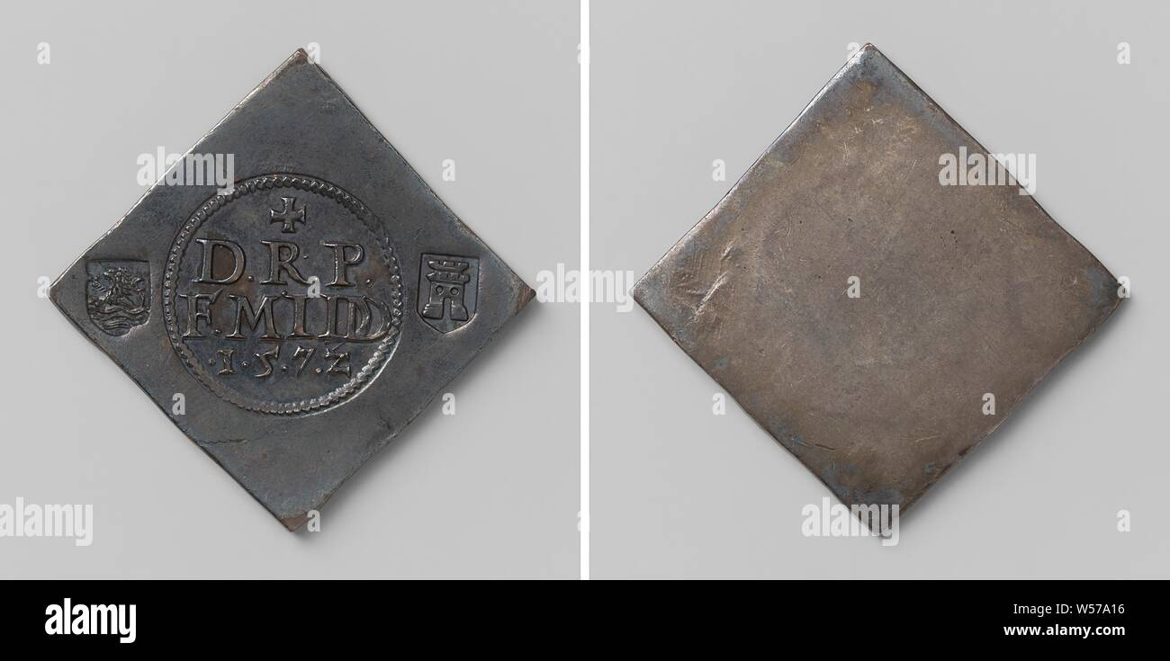 Emergency coin of half thaler from Beleg van Middelburg, one-sided diamond-shaped emergency coin. Front: three stamps: inscription in round pearl border, left State coat of arms, right: city coat of arms. Reverse: blank, Middelburg, anonymous, 20-Dec-1572, silver (metal), striking (metalworking), h 4.1 cm × w 4.1 cm × w 14.56 Stock Photo