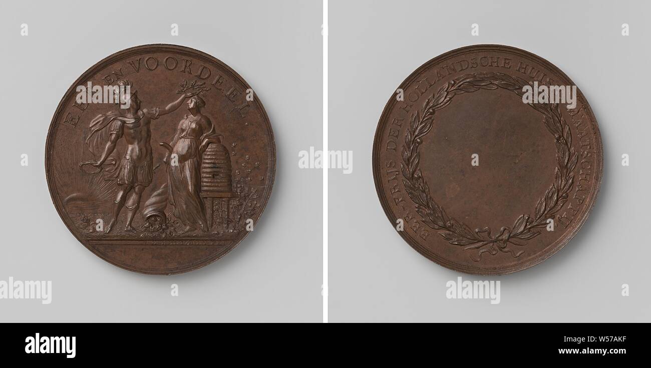 Hollandsche Huishoudelijke Maatschappij, formerly the Oeconomic Branch of the Hollandsche Maatschappij van Wetenschappen, Bronze Medal. Obverse: man in Roman clothing, representing Patriotism, holding a laurel wreath in his right hand and with his other hand putting an oak wreath on the head of Industry, who holds horn of abundance in hand and leans against beehive, in the background rising sun within an inscription. Reverse: blank field within laurel wreath and circumference, Haarlem, Oeconomic Branch of the Hollandsche Maatschappij van Wetenschappen, Hollandsche Maatschappij der Stock Photo