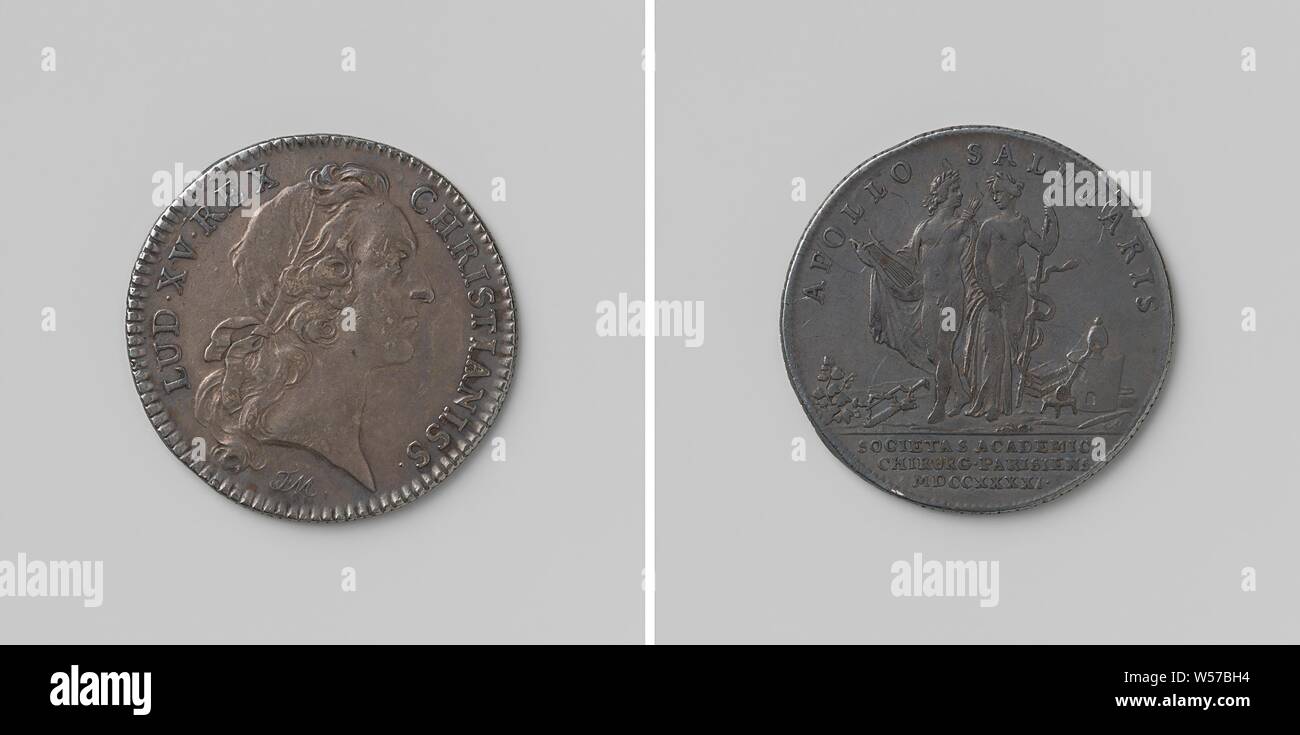 Louis XV, King of France, counted token charged by order of the Société academique de Surgery in Paris, Silver Medal. Obverse: man's chest piece with laurel wreath inside an inscription. Reverse: Apollo with winch in hand and Hygieia [?] With staff, why snake is wriggling, standing next to chemical device within a circle, cut off: inscription, Paris, Louis XV (King of France), Francois Joseph Marteau, 1741, silver (metal), striking (metalworking), d 2.7 cm × w 7.29 Stock Photo