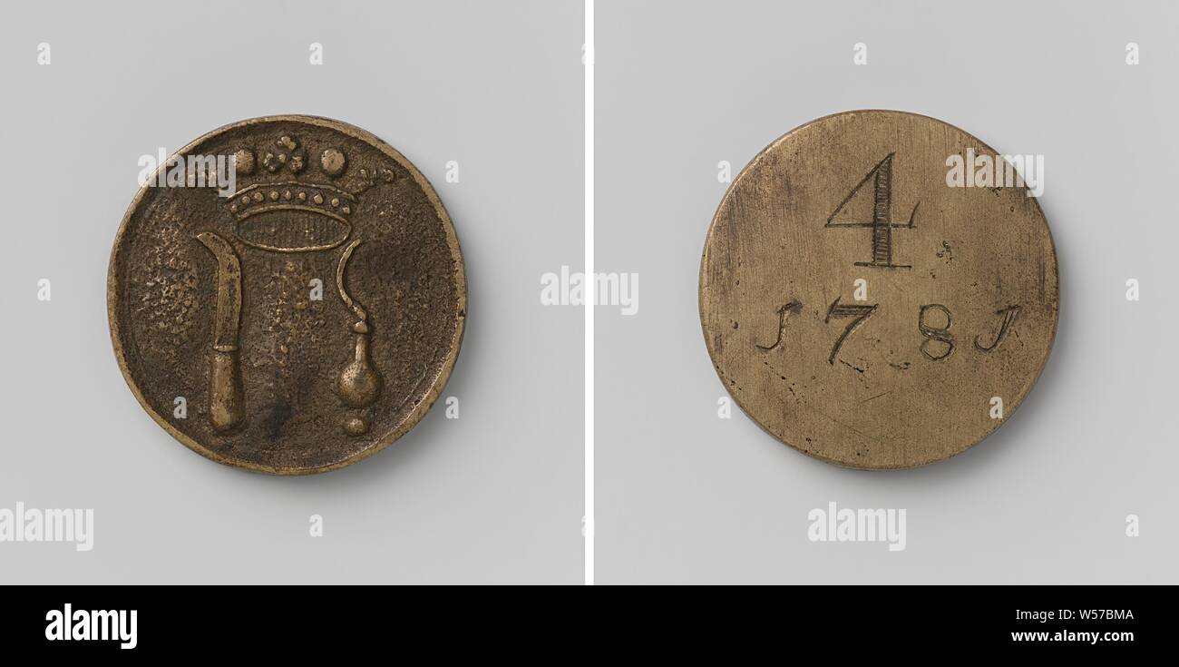 Cobbler's Guild of Amsterdam, guild token with no. 4, Brass token. Front:  knife and alder under