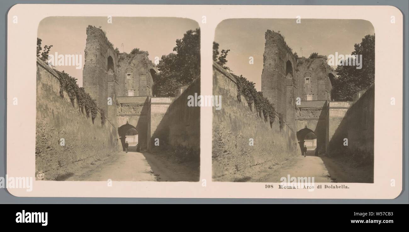 Porta Caelimontana in Rome Roma: Arco di Dolabella (title on object), gate, entrance, ruins of a building, architecture, Porta Caelimontana, Neue Photographische Gesellschaft (mentioned on object), Rome, c. 1900 - c. 1910, cardboard, photographic paper, gelatin silver print, h 88 mm × w 179 mm Stock Photo