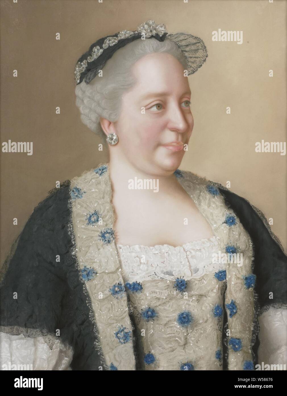 Maria Theresia of Austria (1717-80), Archduchess of Austria, Queen of Hungary and Bohemia, Roman German Empress, Portrait of Maria Theresia (1717-80), Empress of Austria, Queen of Hungary and Bohemia. Half to the right. Part of the pastels collection, Maria Theresia (Roman-German Empress), Jean-Etienne Liotard, 1762, parchment (animal material), h 62.5 cm × w 50.7 cm w 9.2 kg h 77.5 cm × w 65.6 cm × t 5.2 cm Stock Photo