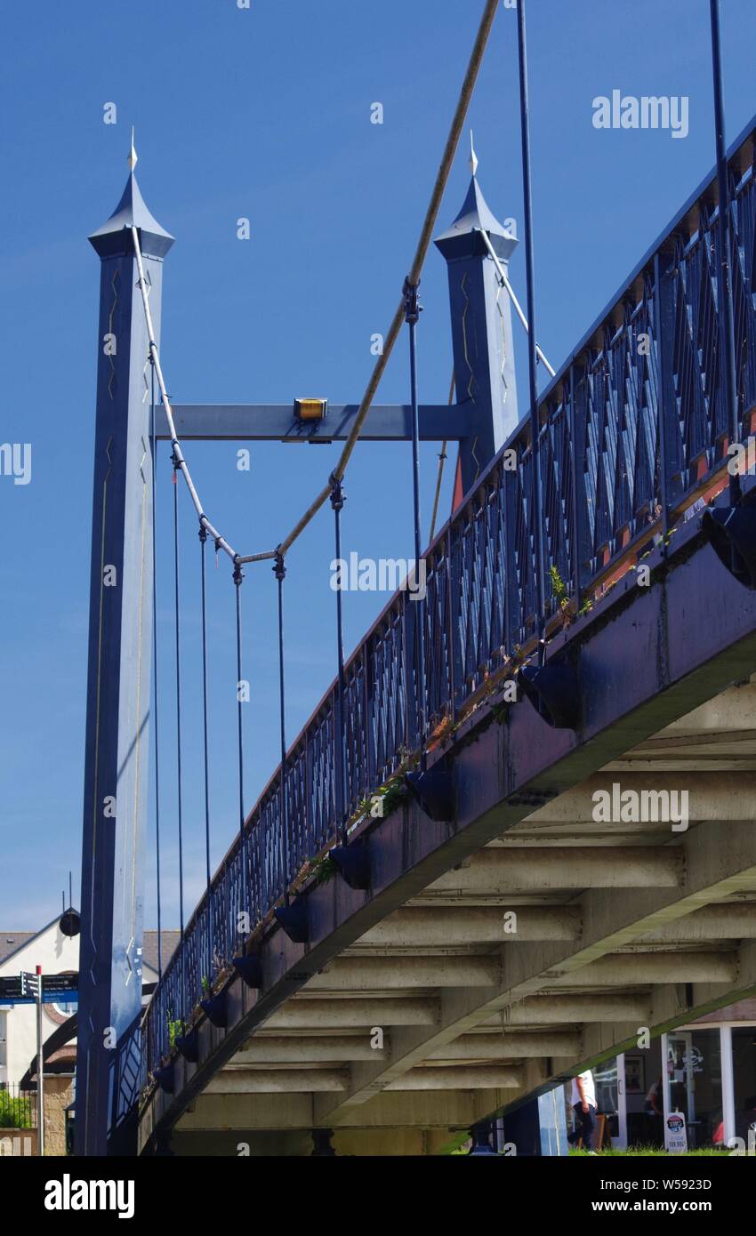 Cricklepit Suspension Bridge over the River Exe at Exeter Quay. Devon ...