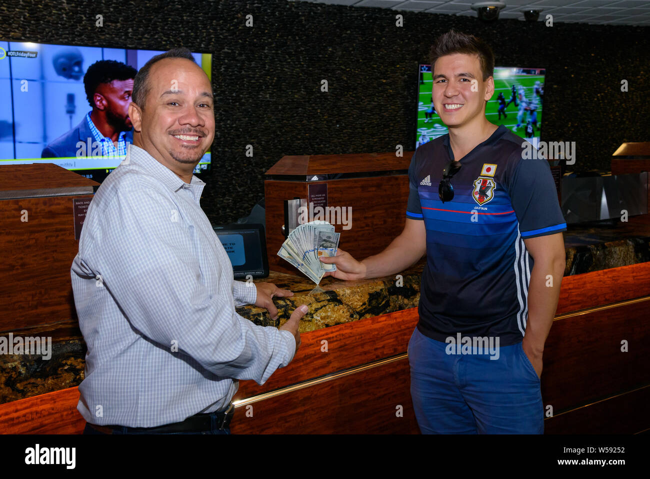 James holzhauer jeopardy hires stock photography and images Alamy