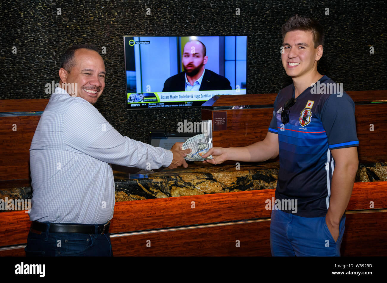 James holzhauer jeopardy hires stock photography and images Alamy