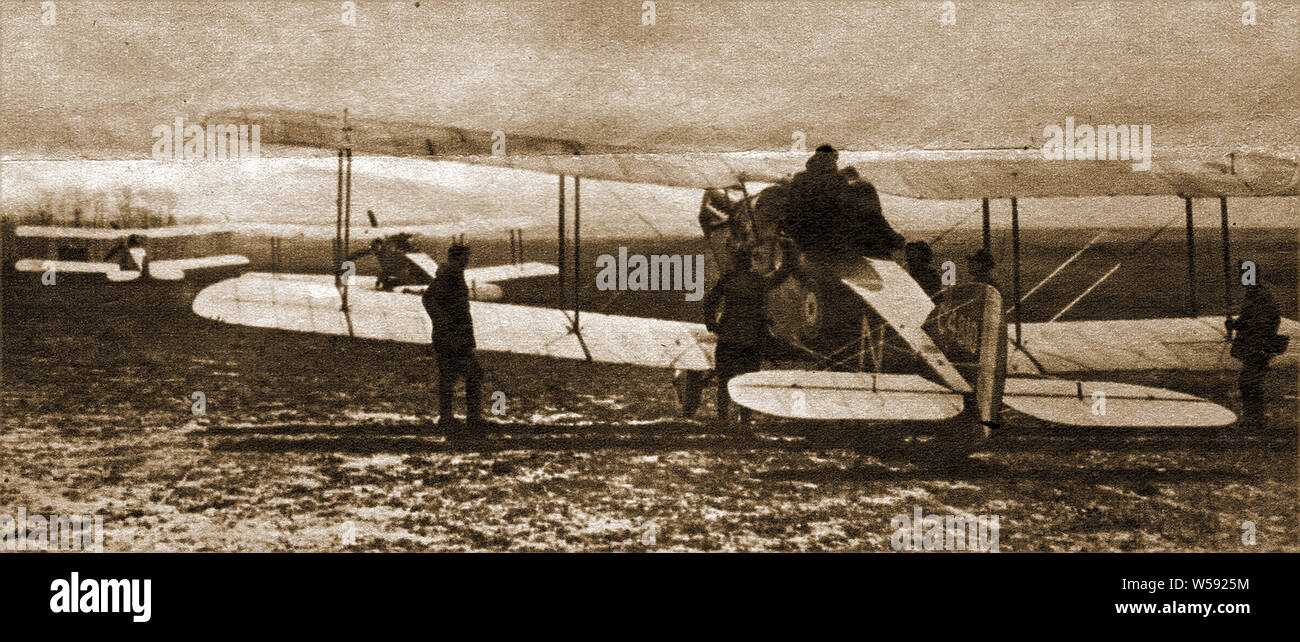 1918 -aircraft in use in the First World War (WWI) - April 1st 1918 Bristol F 2B fighter at the Somme when  Royal  Flying Corp and Royal Naval Air service officially became the RAF Stock Photo
