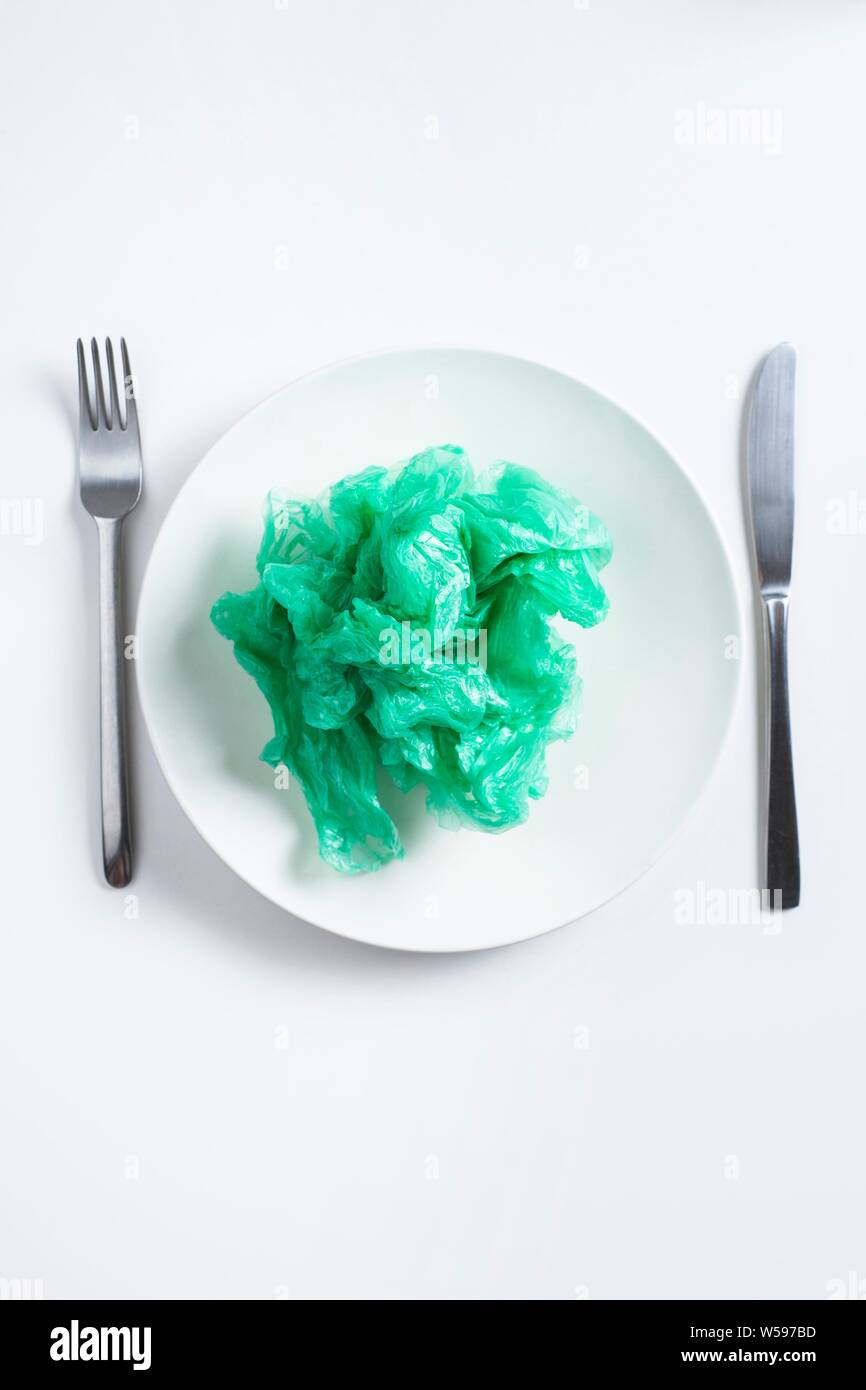 Conceptual image of plastic pollution entering the food chain Stock ... Biology Diagrams