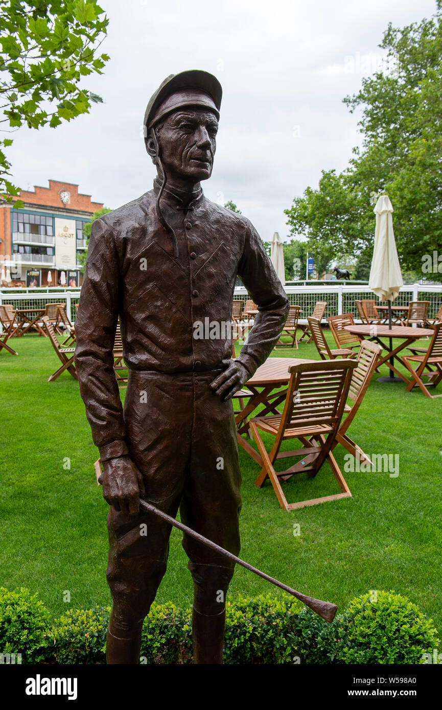 Ascot Racecourse, Ascot, UK. 26th July, 2019. A sculpture by William ...